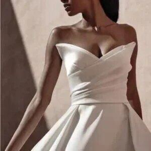 Pronovias Landon wedding dress.